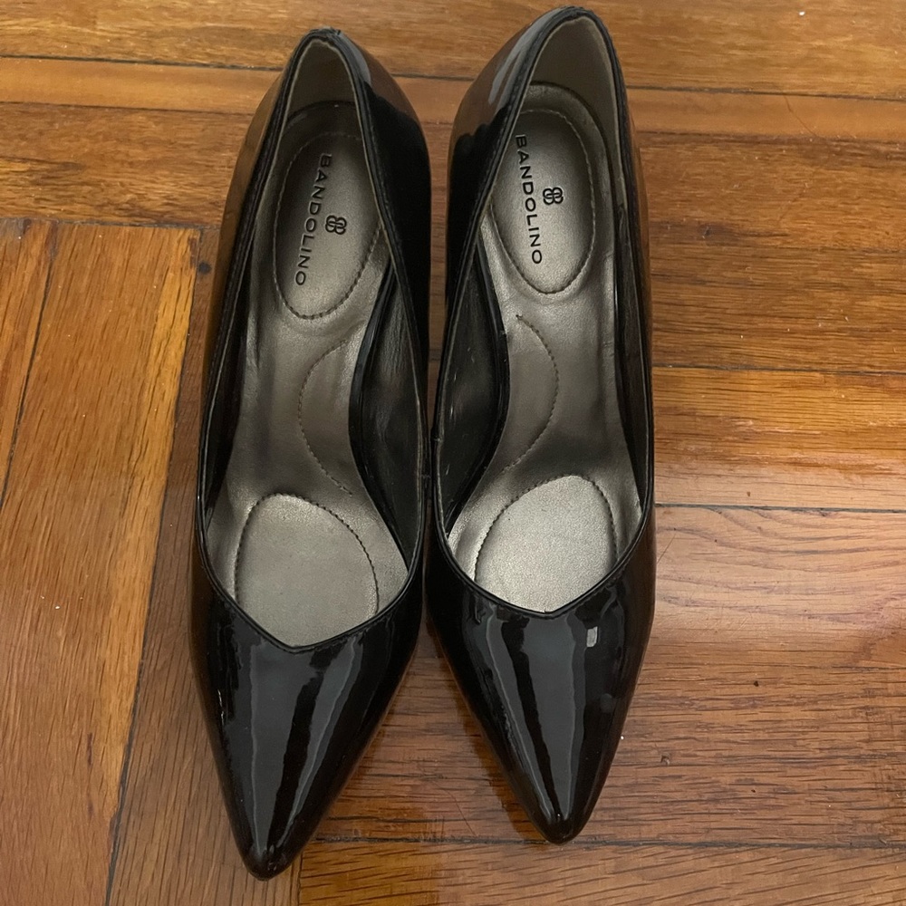 Black Bandolier Heels 👠 (Size 6)